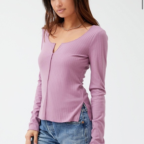 Urban Outfitters Ribbed Long Sleeve - Picture 1 of 6